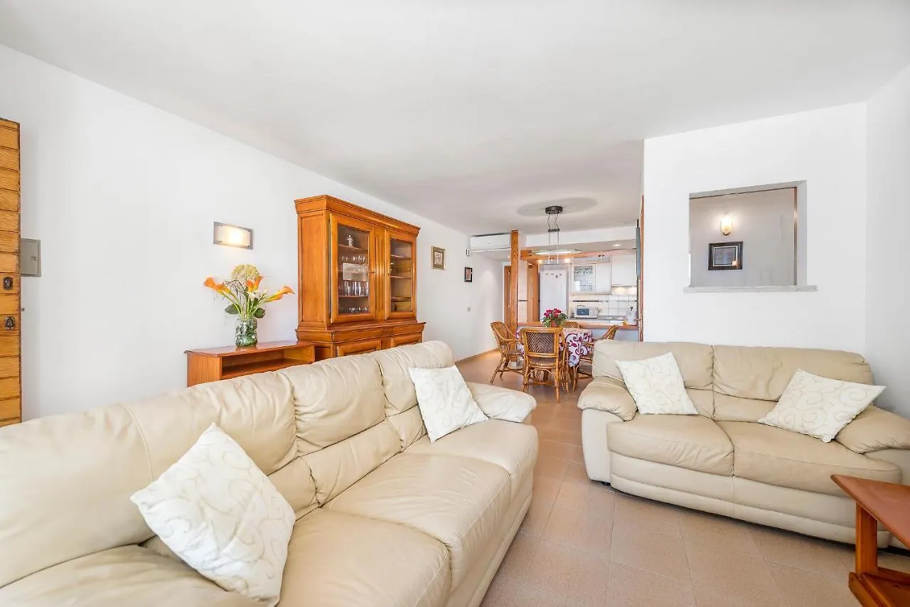 Apartamento Playa De Los Pinos Alcudia  Spain